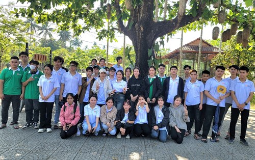 Sinh Viên Thực Hành Tại HTX Nông Nghiệp Tiên Phong, Huyện Tiên Phước, Quảng Nam